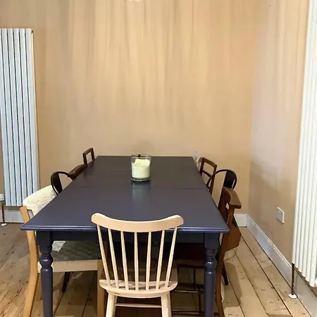 Bright And Cosy 2 Bedroom Flat In Trendy Leith Appartement