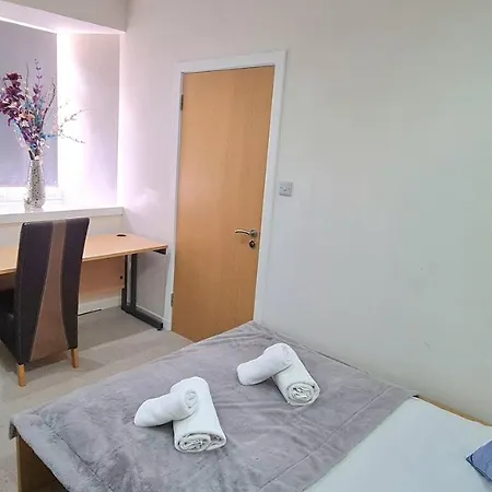 Spacious 3 Bed City Centre Apartment 公寓 爱丁堡