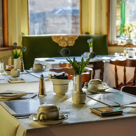 Rosehall بيت ضيافة