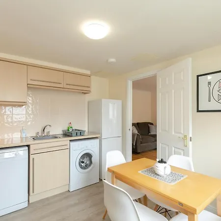 Apartamento Dicksonfield Quiet Central Family With Parking