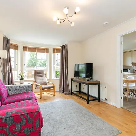 Dicksonfield Quiet Central Family With Parking * Edimburgo
