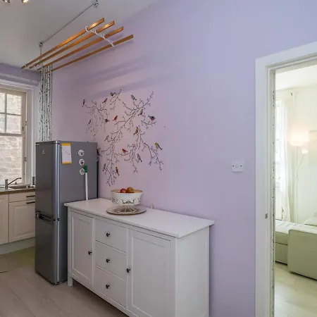 Striking 1Br Home: Near Royal Mile - Edinburgh - Pass The Keys Apartamento