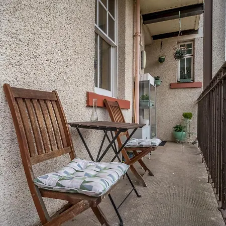 Striking 1Br Home: Near Royal Mile - Edinburgh - Pass The Keys Apartamento *