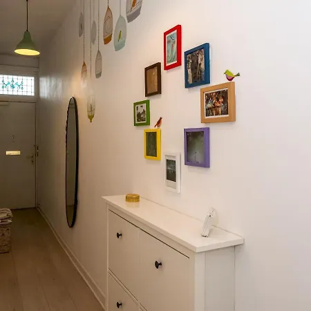 Striking 1Br Home: Near Royal Mile - Edinburgh - Pass The Keys *