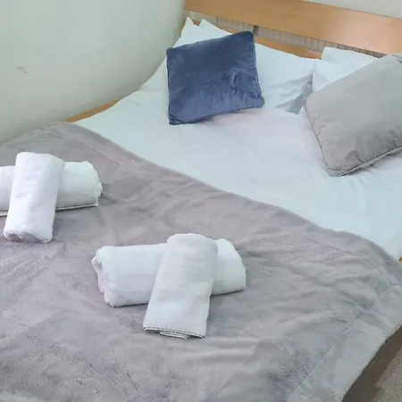 Spacious 3 Bed City Centre Apartment 公寓