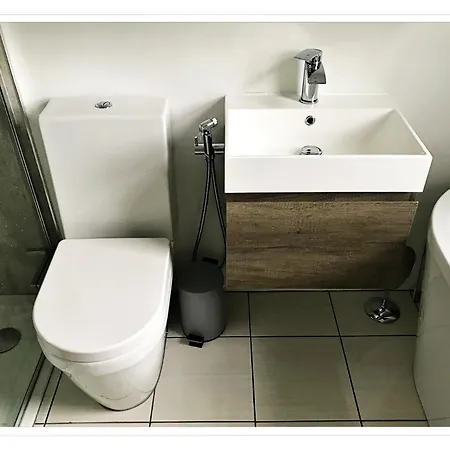 Spacious And Modern 2 Bedroom Flat Near The Centre Apartmán *