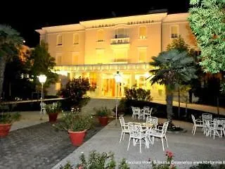 Pensionat Albyn Townhouse 4*