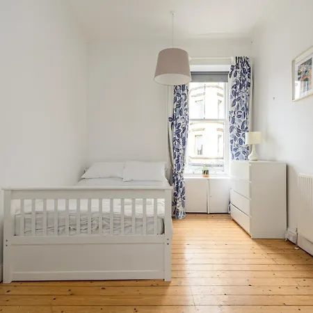 Apartment Lovely Victorian 2-Bed Apartment In Edinburgh Edinburgh