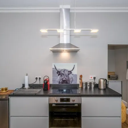 Superb 3beds House In Chic Area Of The Centre - Pass The Keys