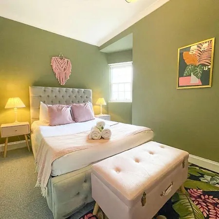 Lively & Energetic 2br On The Royal Mile Appartement *