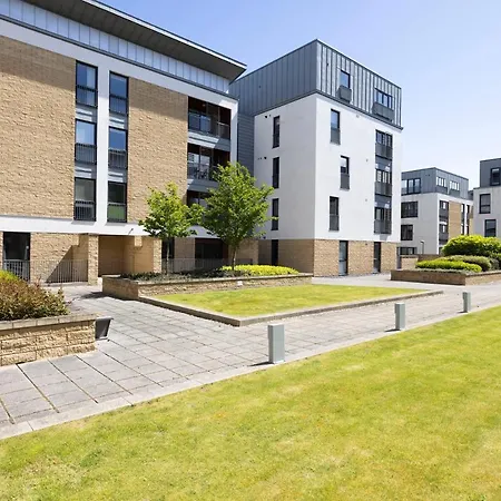 Joivy Modern 2 Bed Flat Near Inverleith Park, With Terrace And Free Parking * Edynburg