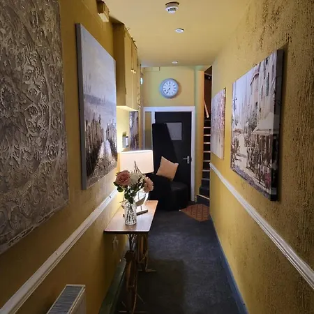 The - No 8 Edimburgo