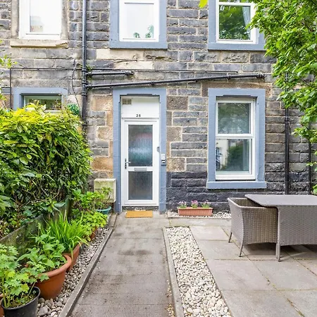 Joivy Charming Near Leith Links With Patio Appartamento Edimburgo