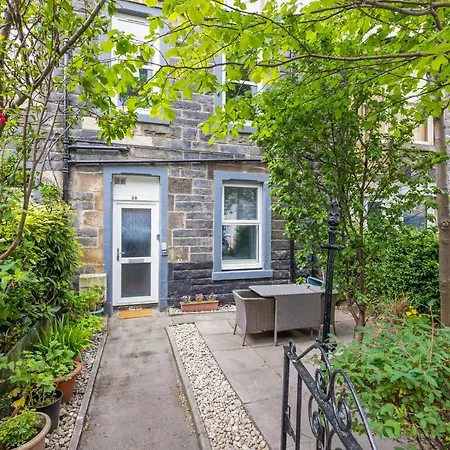 Joivy Charming Near Leith Links With Patio * 에든버러