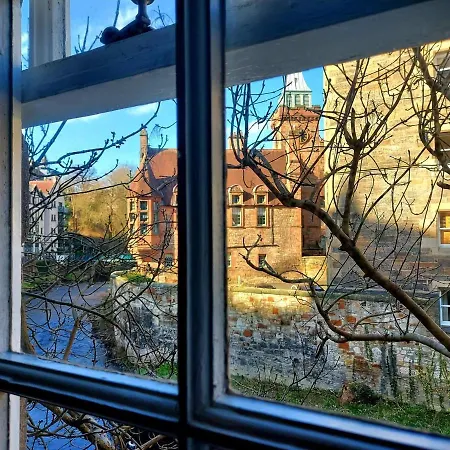 Edinburgh's Dean Village River View Retreat *