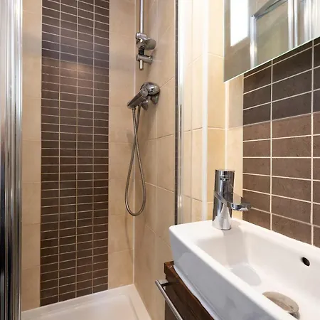 Joivy Haymarket エディンバラ