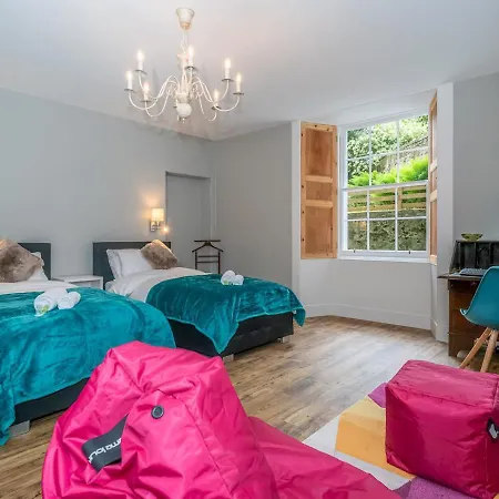 Superb 3beds House In Chic Area Of The Centre - Pass The Keys Holiday home