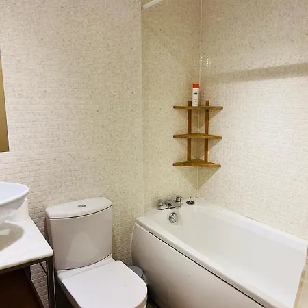 Апартаменты Modern 2bed 2bath Ground Floor