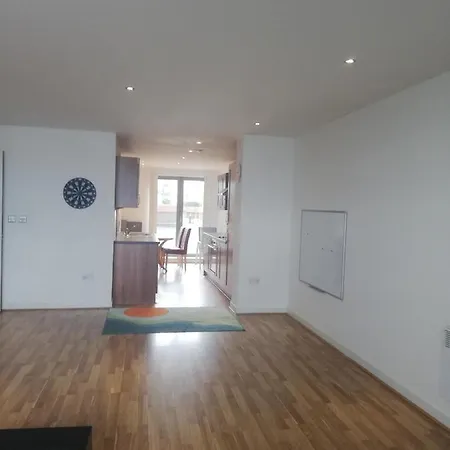 Stunning Waterfront Western Harbour Apartamento