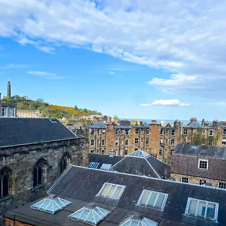 Appartement Lively & Energetic 2br On The Royal Mile Edinburgh