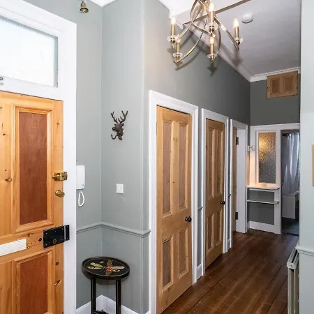 Pass The Keys Quiet 2beds Flat With High Ceilings And Great Views Appartamento Edimburgo
