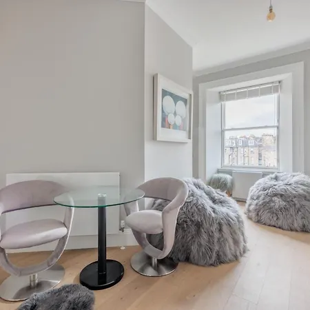 Apartment Immaculate Refurbished West End