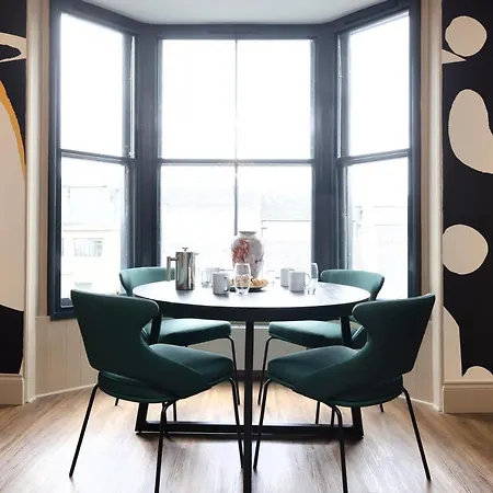 Aparthotel 30 Castle Street