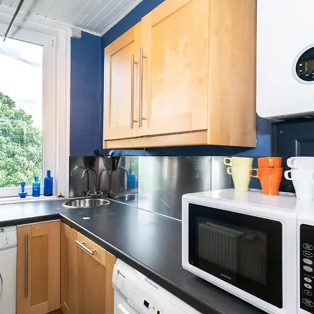 Pass The Keys Quiet 2beds Flat With High Ceilings And Great Views *