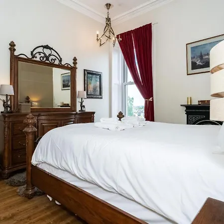 Pass The Keys Quiet 2beds Flat With High Ceilings And Great Views Edimburgo