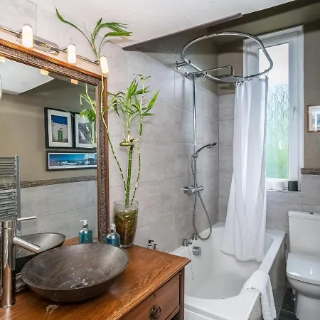 Appartamento Pass The Keys Quiet 2beds Flat With High Ceilings And Great Views *