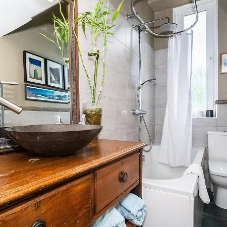 Appartamento Pass The Keys Quiet 2beds Flat With High Ceilings And Great Views