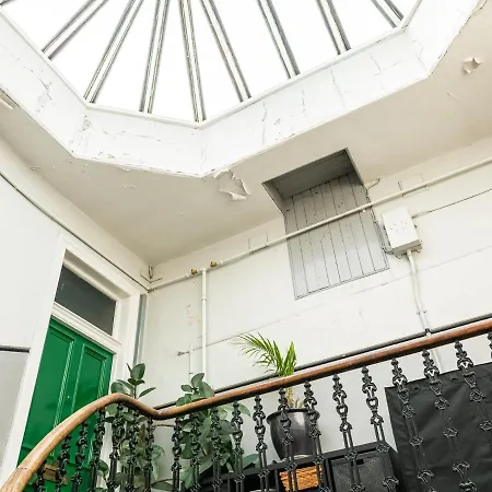 Appartamento Pass The Keys Quiet 2beds Flat With High Ceilings And Great Views