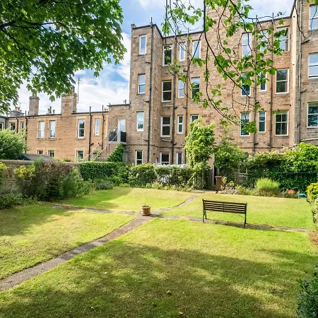 Pass The Keys Quiet 2beds Flat With High Ceilings And Great Views * Edimburgo