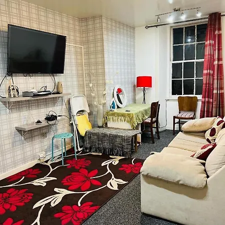 Historic Royal Mile Flat , 5min From Waverly Railway Station