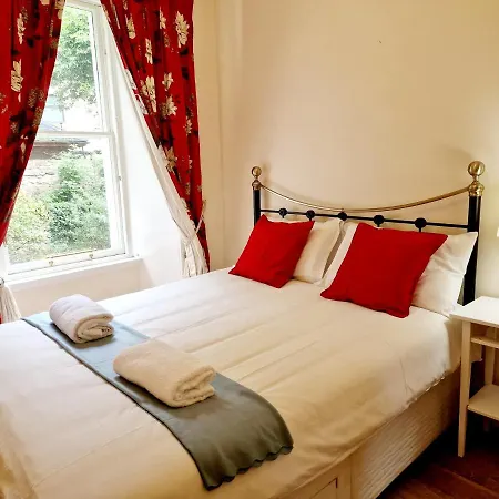 Georgian 2 Bedroom *