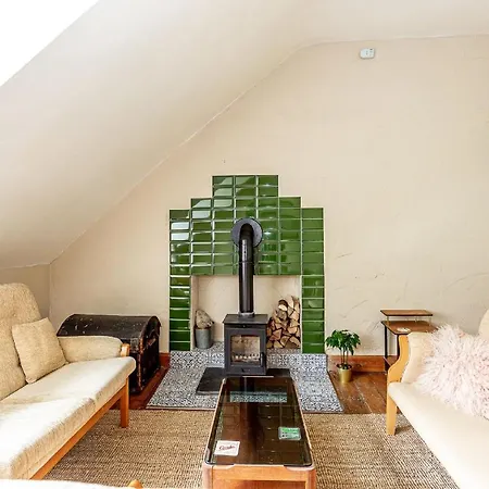 Spacious Edinburgh Apartment By The Shore - Free Street Parking