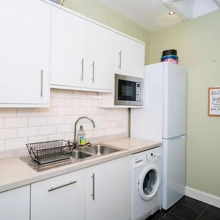 Pass The Keys Bright And Modern 2bed Flat In Chic Area Of The City Appartement