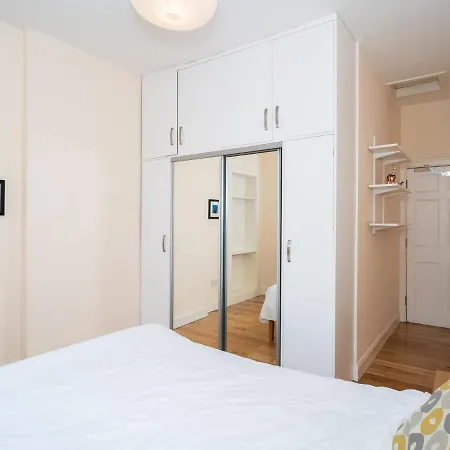 Pass The Keys Bright And Modern 2bed Flat In Chic Area Of The City