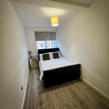 Lovely 2 Bedroom - Centre * Edinburgh