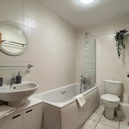 شقة Centre - Powderhall Modern Spacious 2 Bedroom With Free Parking