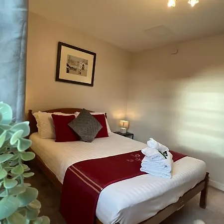 Centre - Powderhall Modern Spacious 2 Bedroom With Free Parking شقة إدنبرة