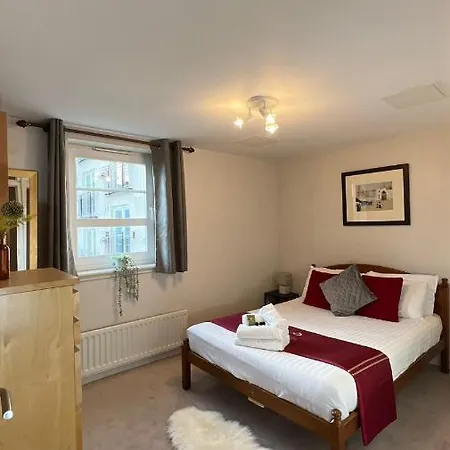 Centre - Powderhall Modern Spacious 2 Bedroom With Free Parking شقة إدنبرة