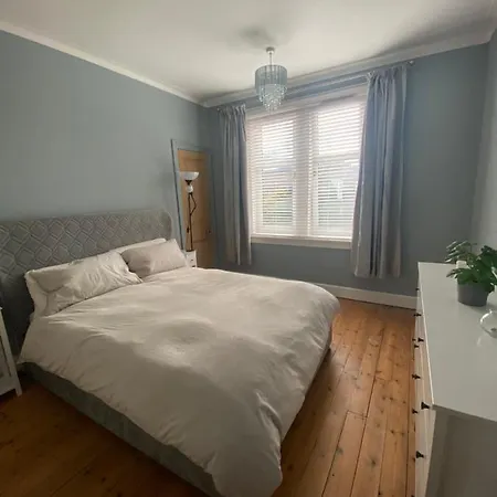 דירה Pass The Keys Homely 2 Bed Flat Near City Centre - Free Parking *