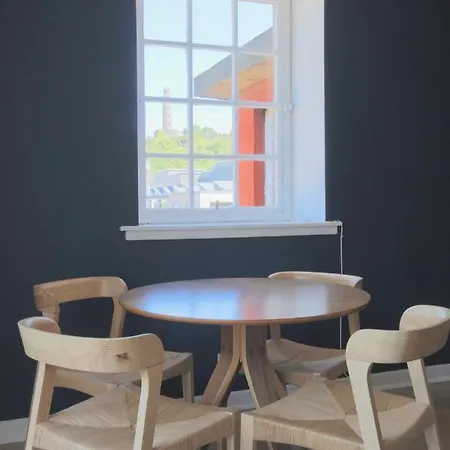 Mid-mile * Edimburgo