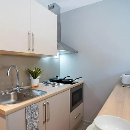 For Students Only - Straits Meadow - Near Edinburgh City Centre * Edimburgo