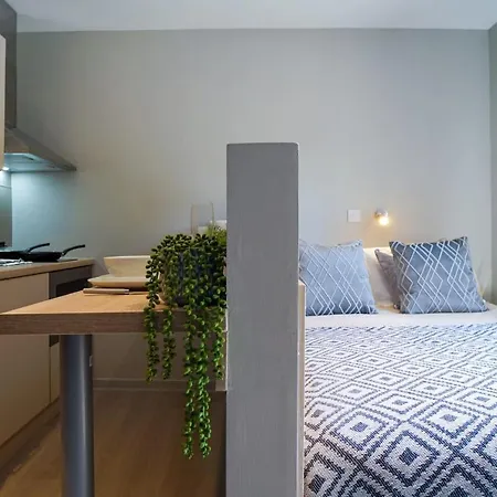 Apartamento For Students Only - Straits Meadow - Near Edinburgh City Centre