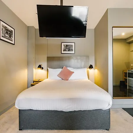 Towerbridge64 Szálloda