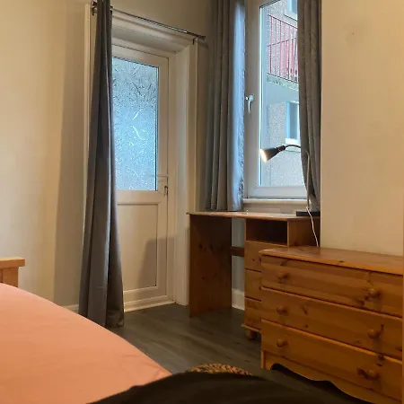 3 Bed West * Edinburgh