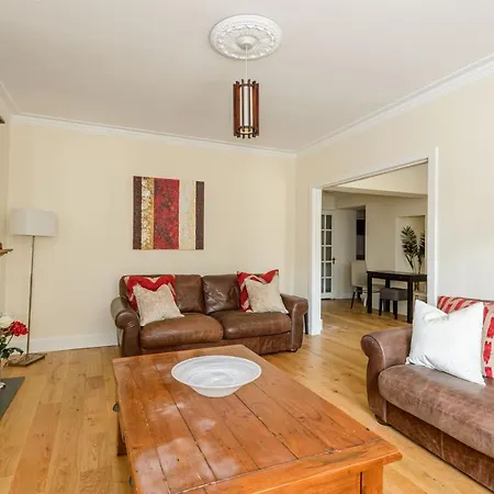 Apartment Lovely Apt Near Botanic Garden Edinburgh