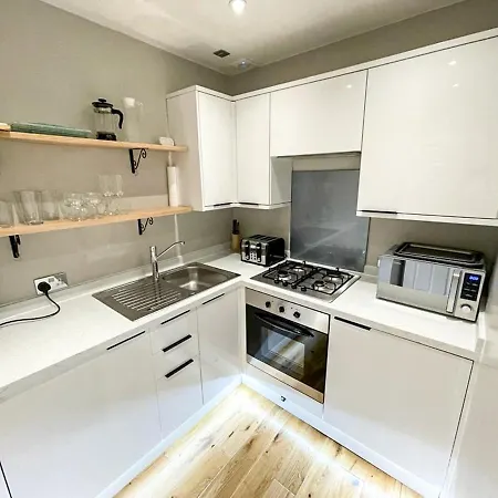Charming 3 Bed In Old Town Апартаменты Эдинбург